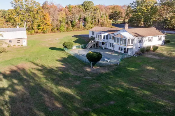 North Berwick, ME 03906,647 Beech Ridge RD