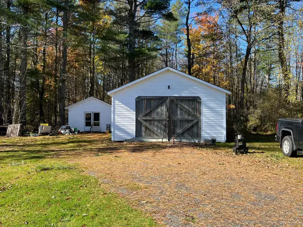 Detroit, ME 04929,86 North RD