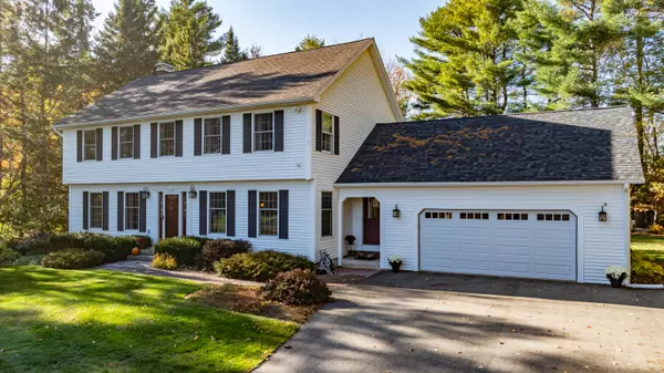 97 Main TRL, Hampden, ME 04444
