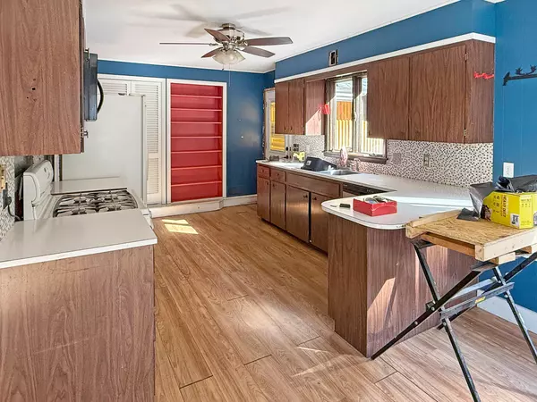 Rumford, ME 04276,697 S Rumford RD