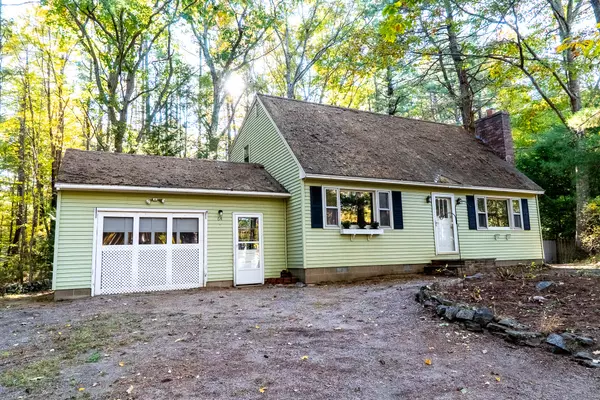 64 Orchard RD, Wells, ME 04090