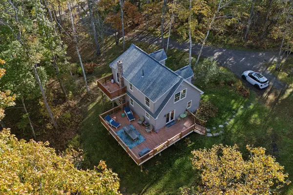 Freeport, ME 04032,14 Cliff AVE