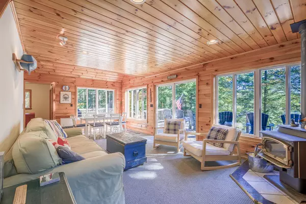 Liberty, ME 04949,28 Millstone DR