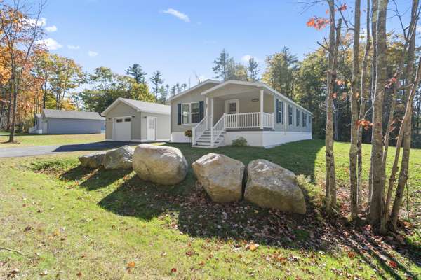 66 Harmony Hill RD, Topsham, ME 04086