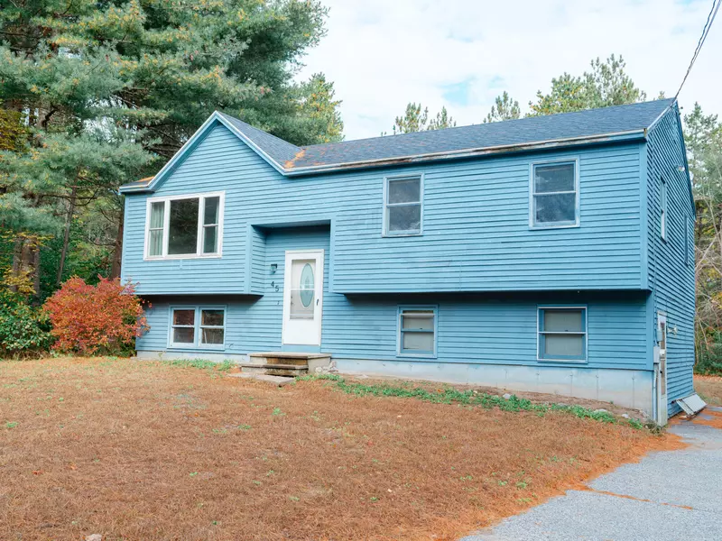45 Pace Landing DR, Waterboro, ME 04087