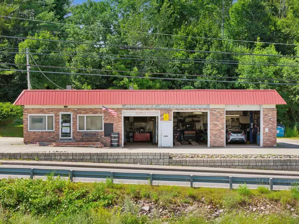 Farmingdale, ME 04344,442-448 Maine AVE