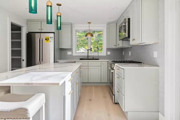 Freeport, ME 04032,14 Evergreen DR