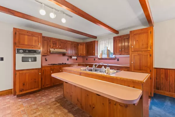 New Gloucester, ME 04260,86B N Pownal RD