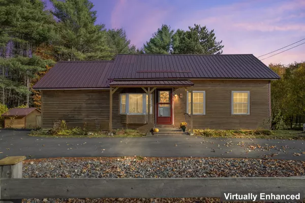 Enfield, ME 04493,99 Lincoln RD