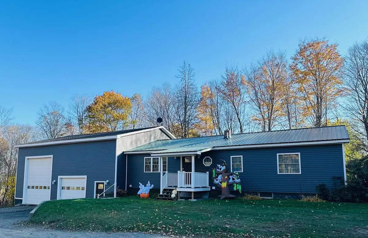 Patten, ME 04765,27 Valley ST