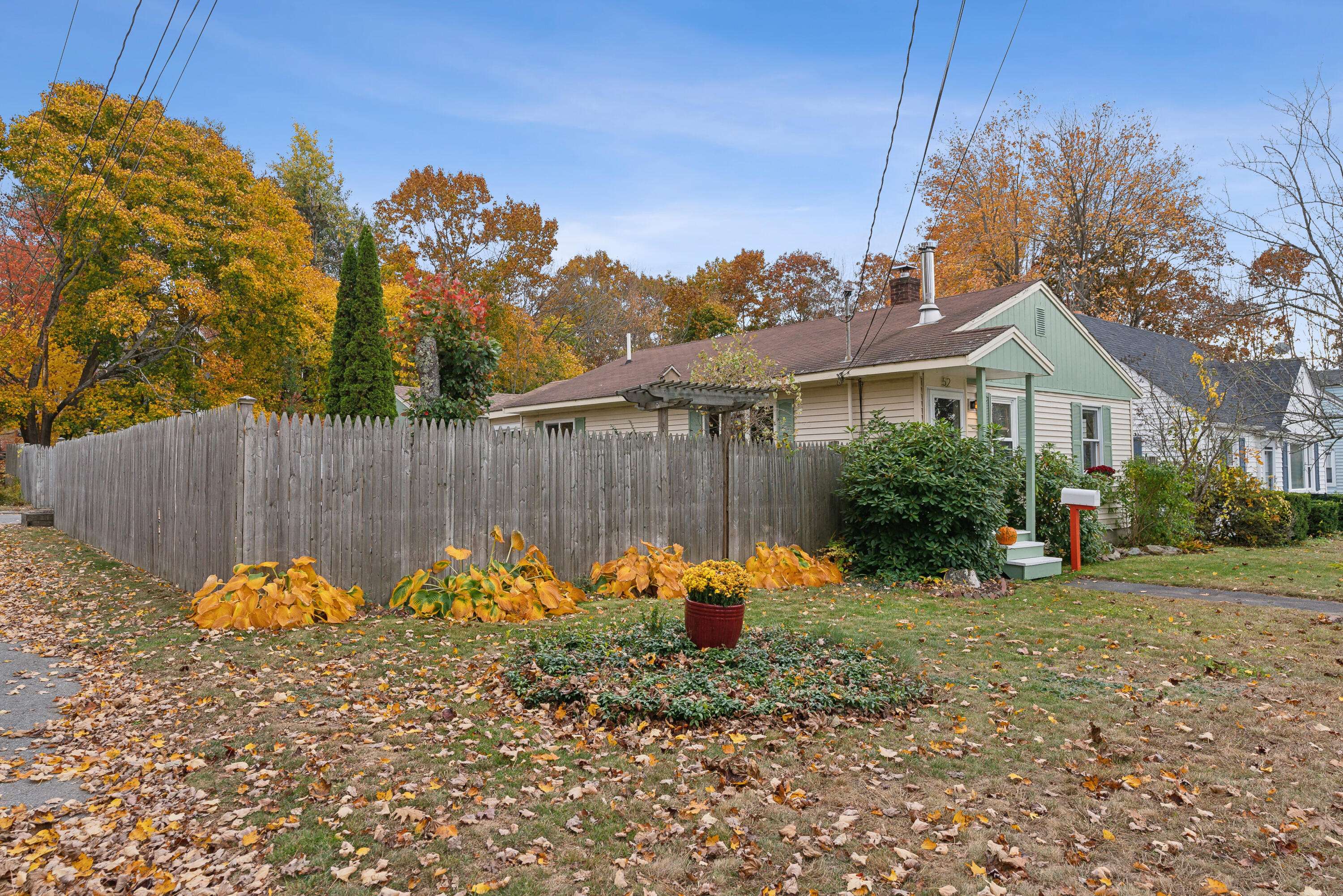South Portland, ME 04106,52 Hillcrest AVE