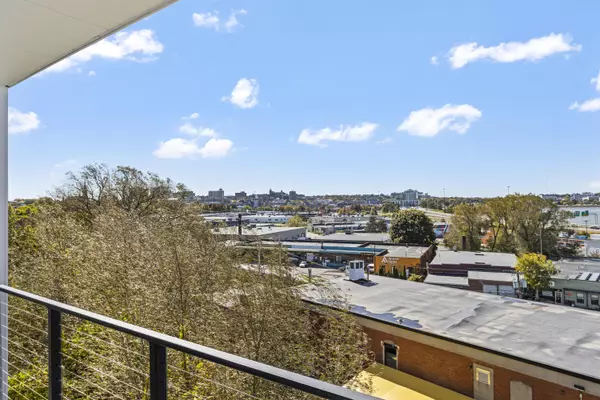 Portland, ME 04101,218 Washington AVE #104