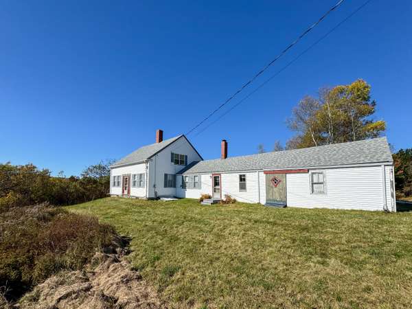 22 Getchell LN, Machias, ME 04654