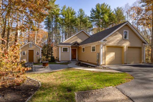 8 Coopers WAY, Kittery, ME 03904