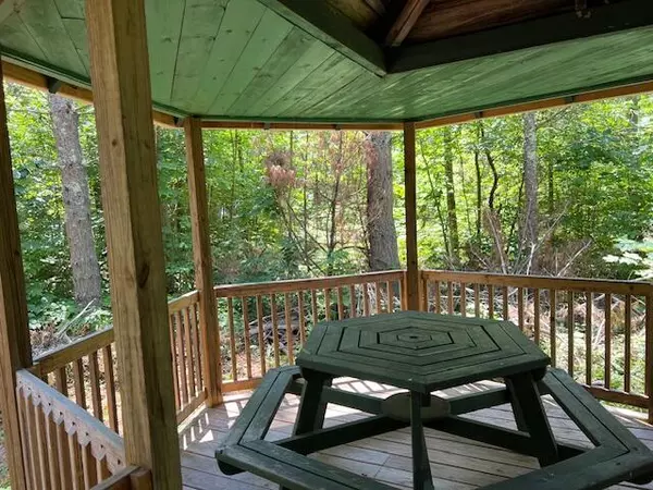 Winthrop, ME 04364,243 Tallwood RD