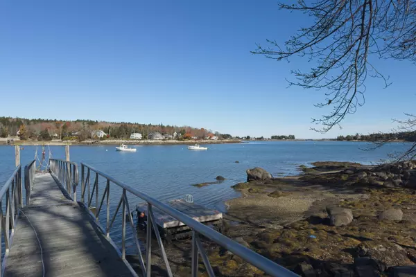 Saint George, ME 04860,459 Island AVE