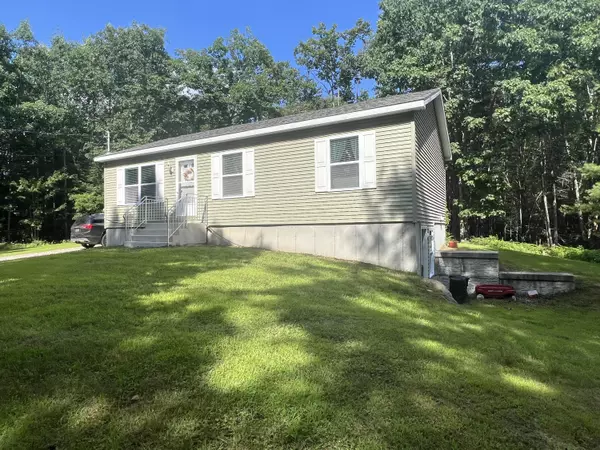 216 Kenney RD, Leeds, ME 04263