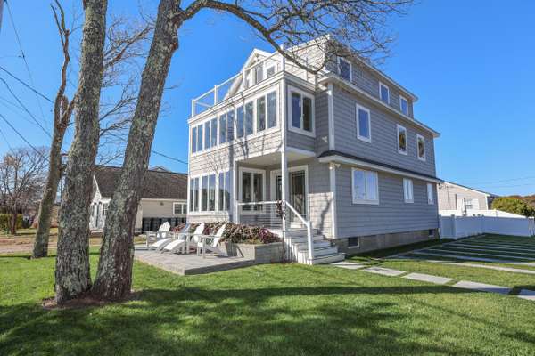 167 S Tibbetts AVE, Wells, ME 04090