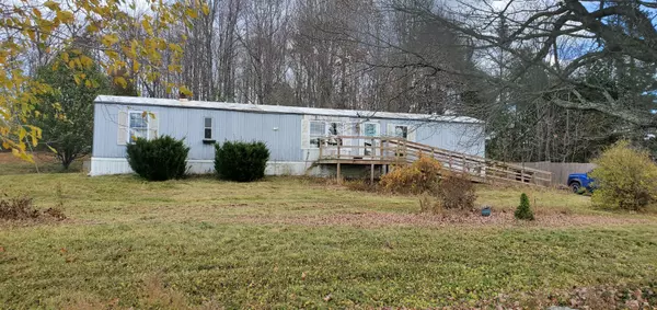 173 Bemis RD, Carmel, ME 04419