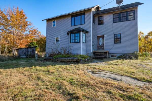 81 Vigue RD, Hartland, ME 04943