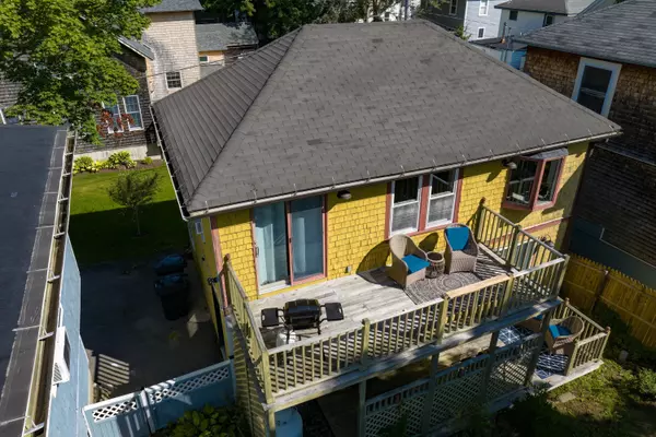 Bar Harbor, ME 04609,78 Ledgelawn AVE