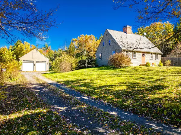 Albion, ME 04910,352 South Freedom RD