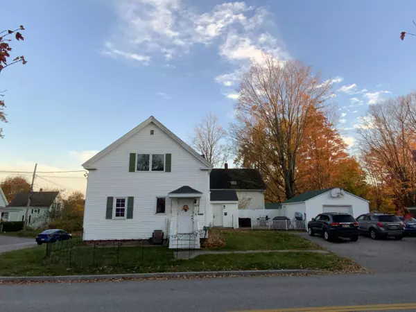 98 Cook ST, Auburn, ME 04210
