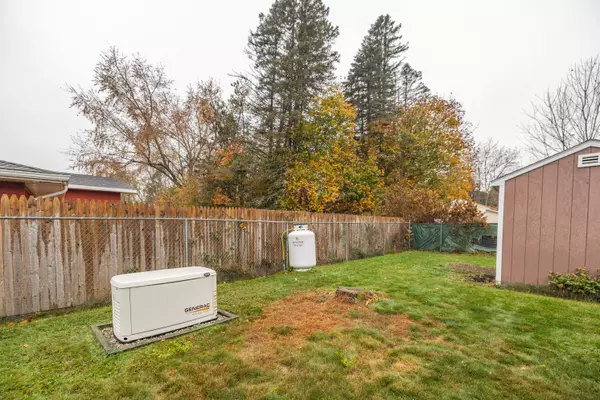 Lisbon, ME 04250,11 Osborn ST