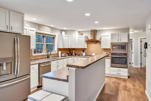 West Gardiner, ME 04345,46 Woodland DR