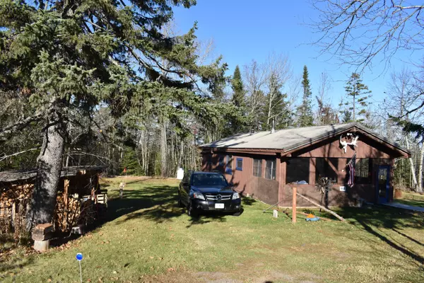 Kossuth Twp, ME 04490,987 Main RD