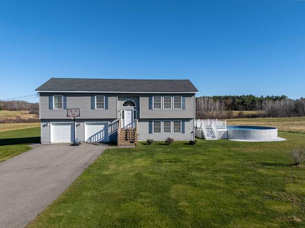 45 Canaan RD, Hampden, ME 04444