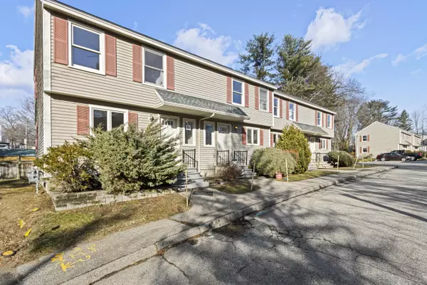 Saco, ME 04072,162 Beach ST #6