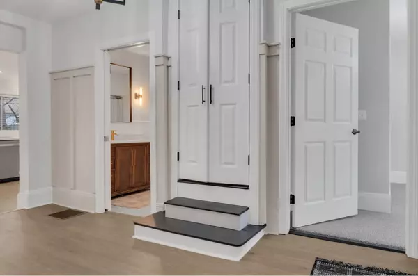 Lisbon, ME 04252,14 Pleasant ST