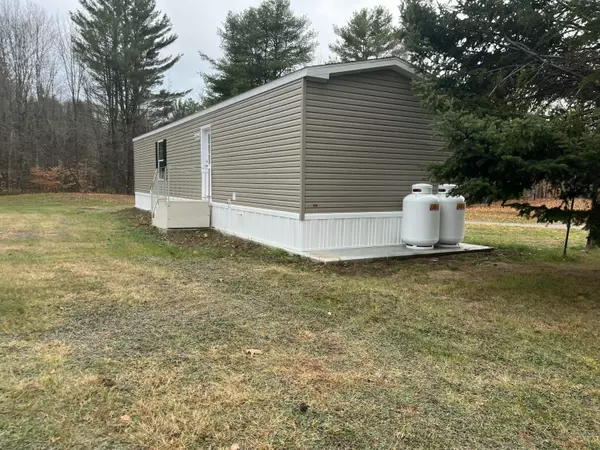 Litchfield, ME 04350,151 Richmond RD