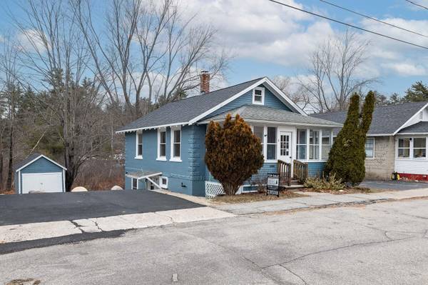 8 Harrison ST, Sanford, ME 04083