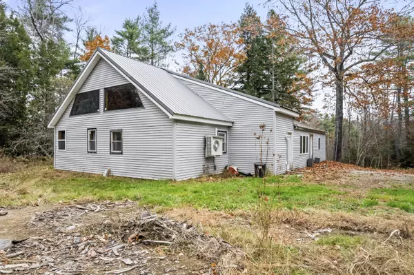 Whitefield, ME 04353,121 Hilton RD