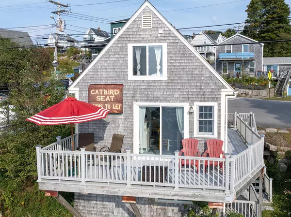 Stonington, ME 04681,3 Main ST