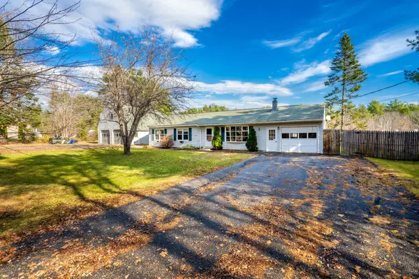 Hiram, ME 04041,151 New Settlement RD