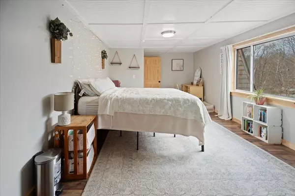 Phillips, ME 04966,6 Bridge ST