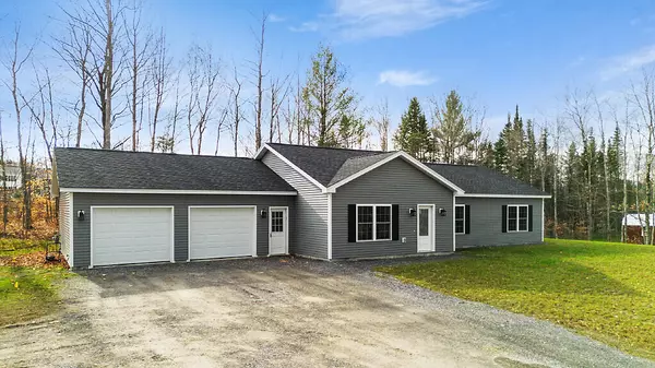 Sidney, ME 04330,41 May WAY