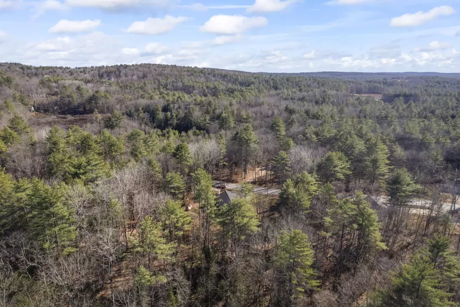 160 Quarry RD, Limerick, ME 04048