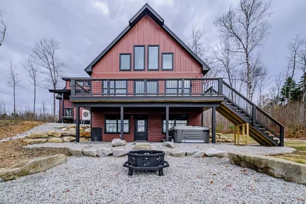 26 Caribou Mountain RD, Bethel, ME 04217