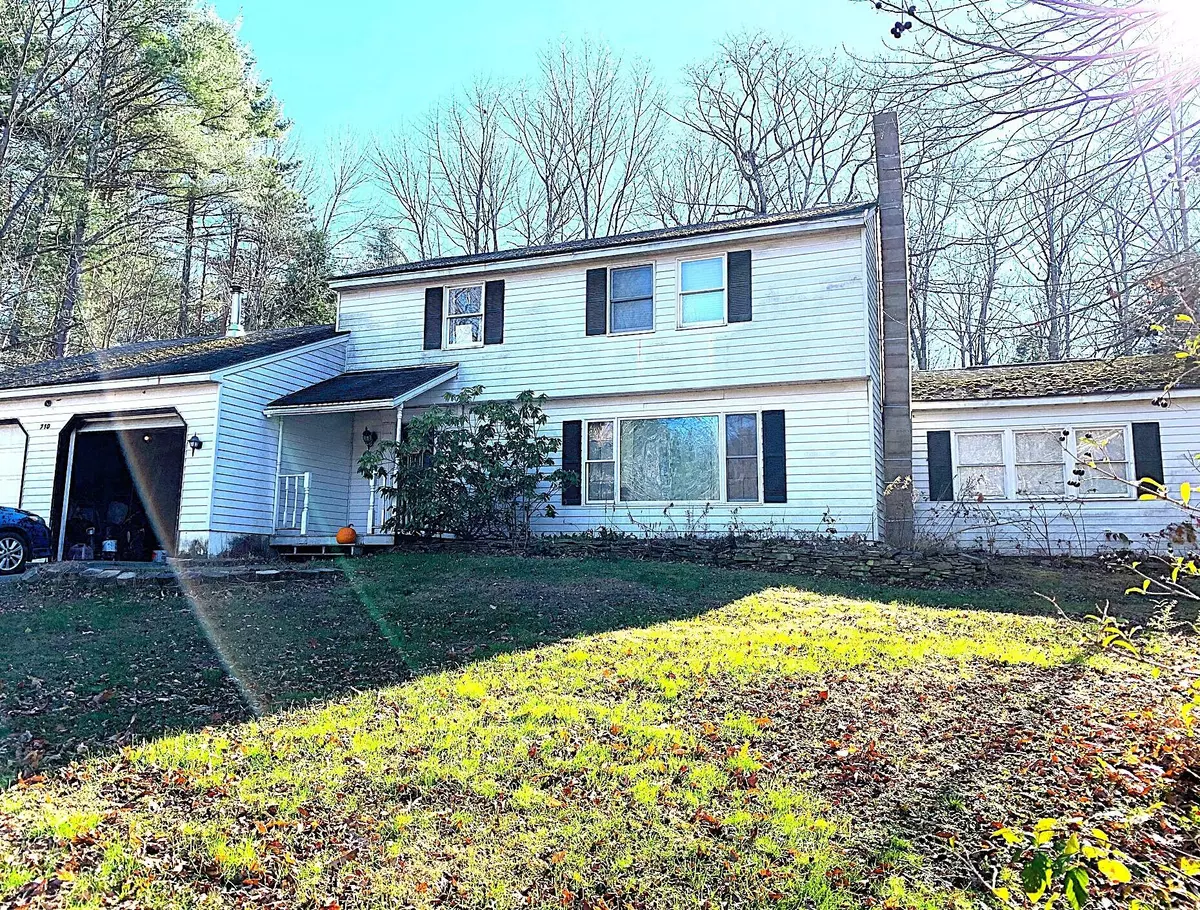 West Gardiner, ME 04345,710 High ST