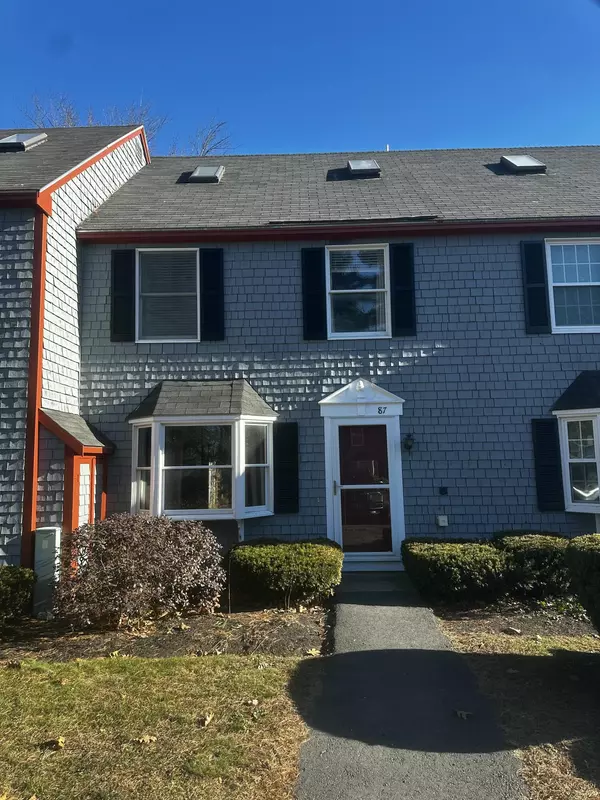 87 Munroe LN #87, Topsham, ME 04086