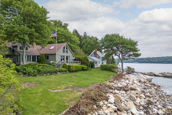 44 Periwinkle LN, Phippsburg, ME 04562