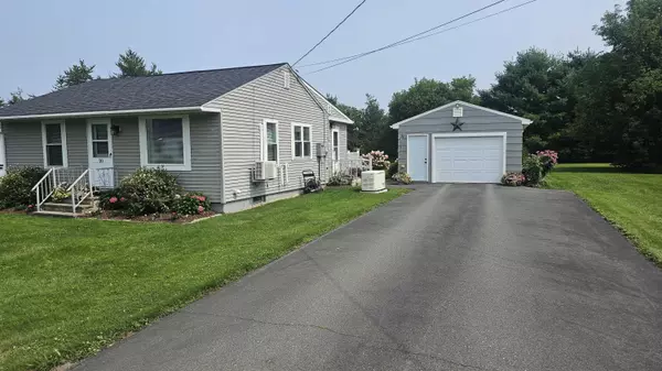 Fort Fairfield, ME 04742,10 Hunt ST