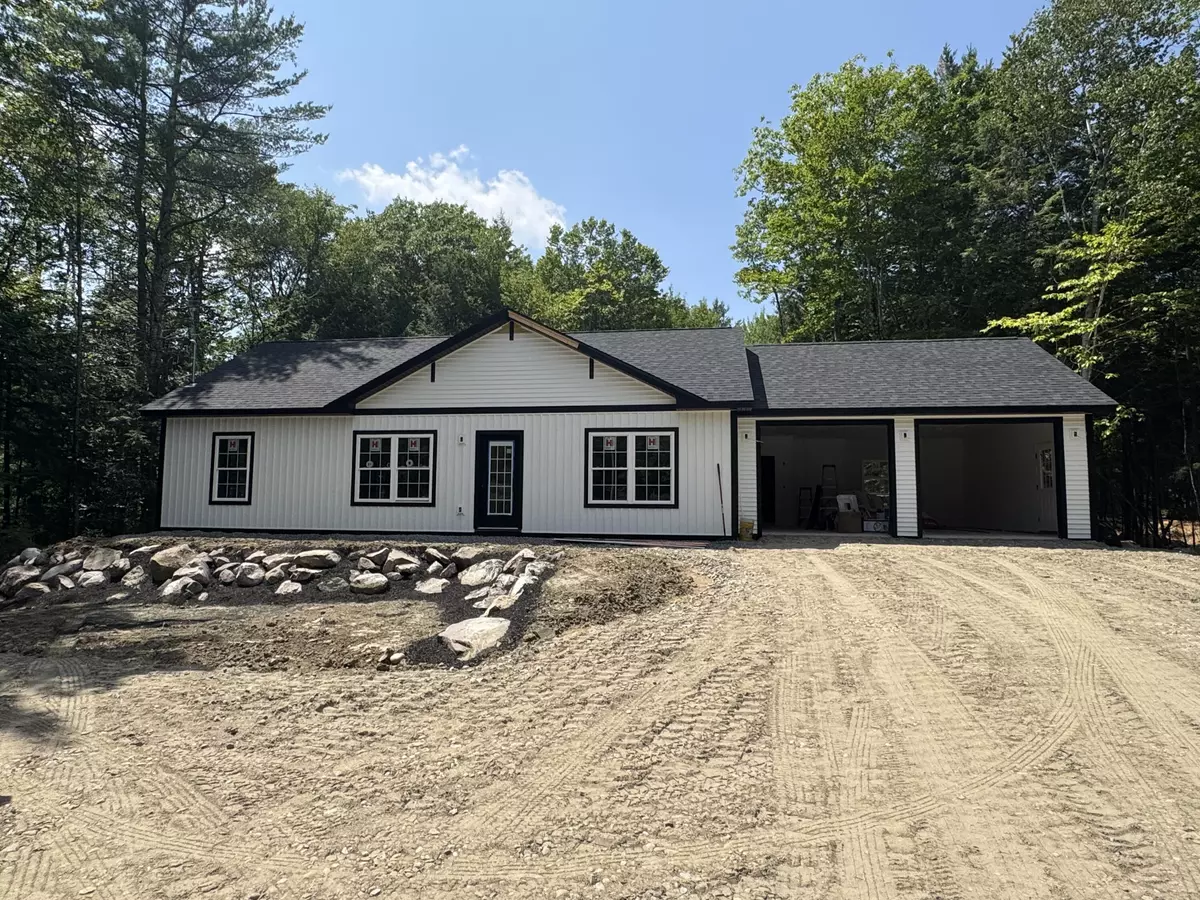 West Gardiner, ME 04345,82 Woods RD