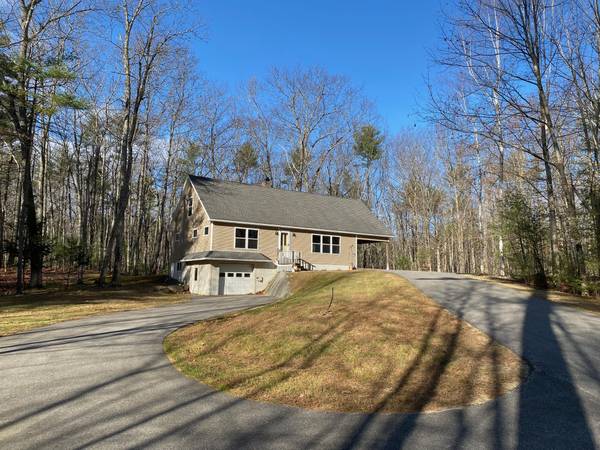 58 Old Standish RD, Buxton, ME 04093