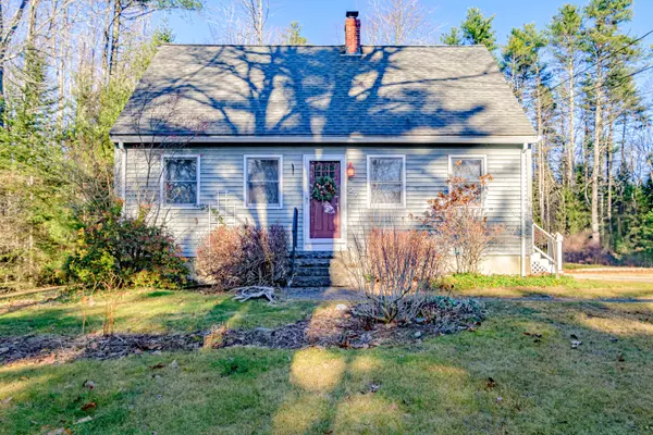 27 Trails End LN, Freeport, ME 04032