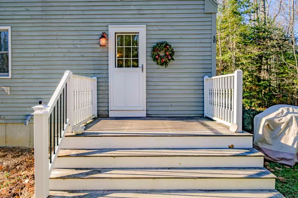 Freeport, ME 04032,27 Trails End LN